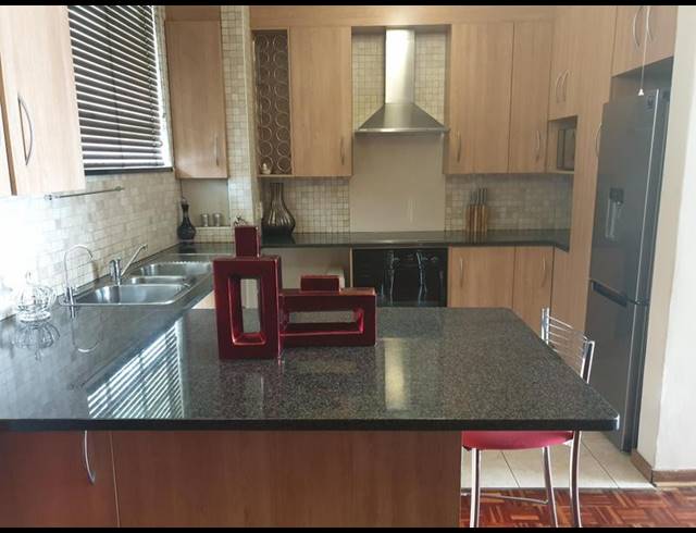 1 BEDROOM PROPERTY TO RENT IN BEDFORD GARDENS